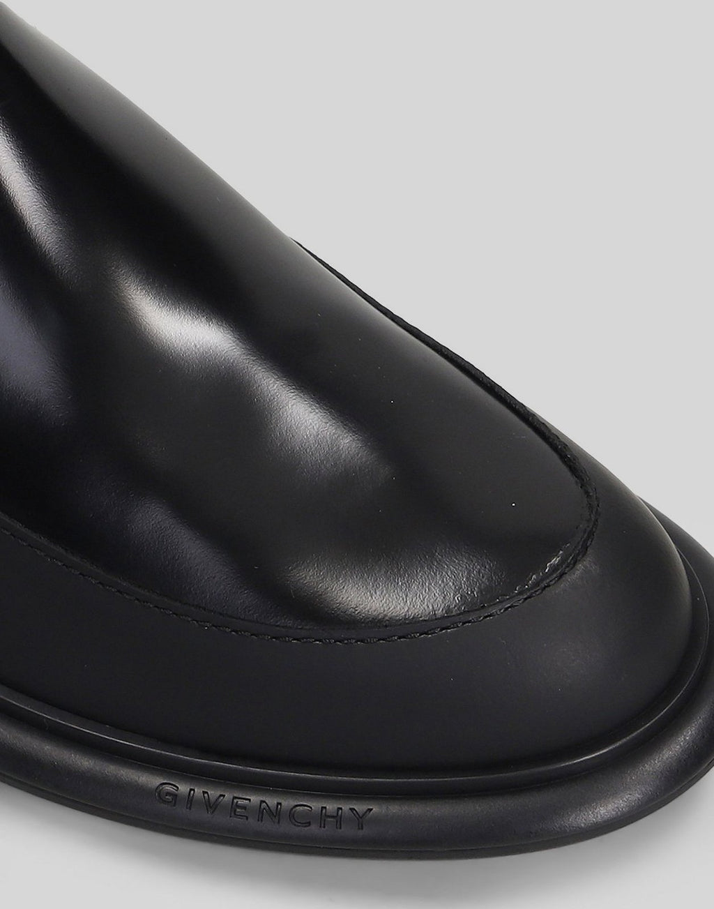 Givenchy Gent Chelsea Boots
